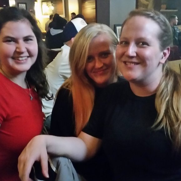 Meet your Posher, Cecelia - Picture 2 of 2